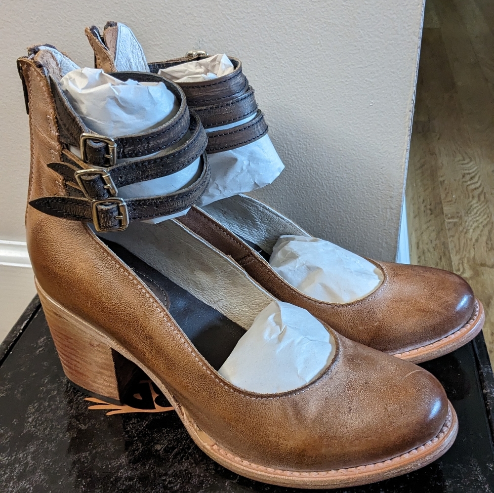 Freebird Randi Dusty Rose Size 9 NWT Leather Lining, Upper, & Sole